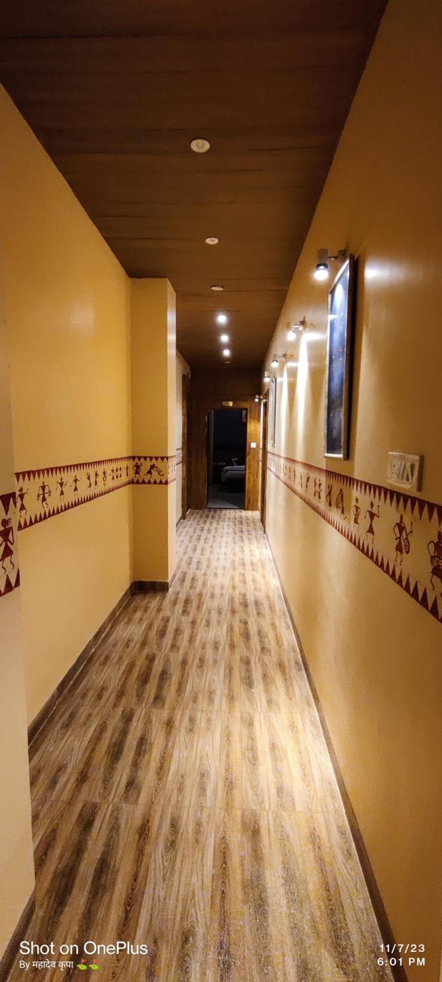 Hotel Mahishmati Palace Maheshwar Exterior photo